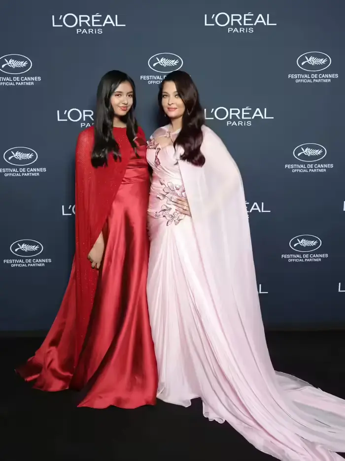 Aaradhya Bachchan was seen in a red gown